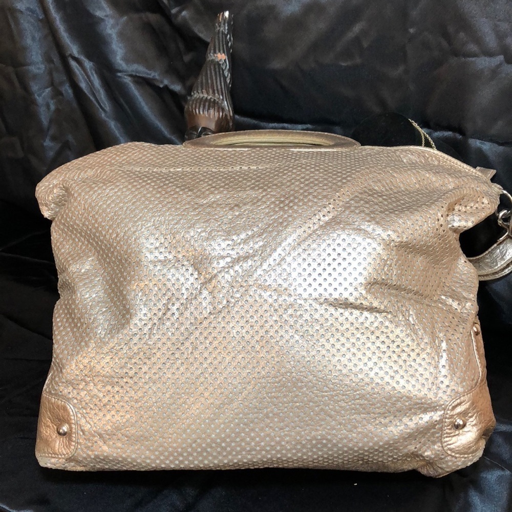 LARGE used bag in silverish gold basket handles. - Picture 5 of 8